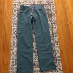 Hydrogreen Kade figs scrub pants